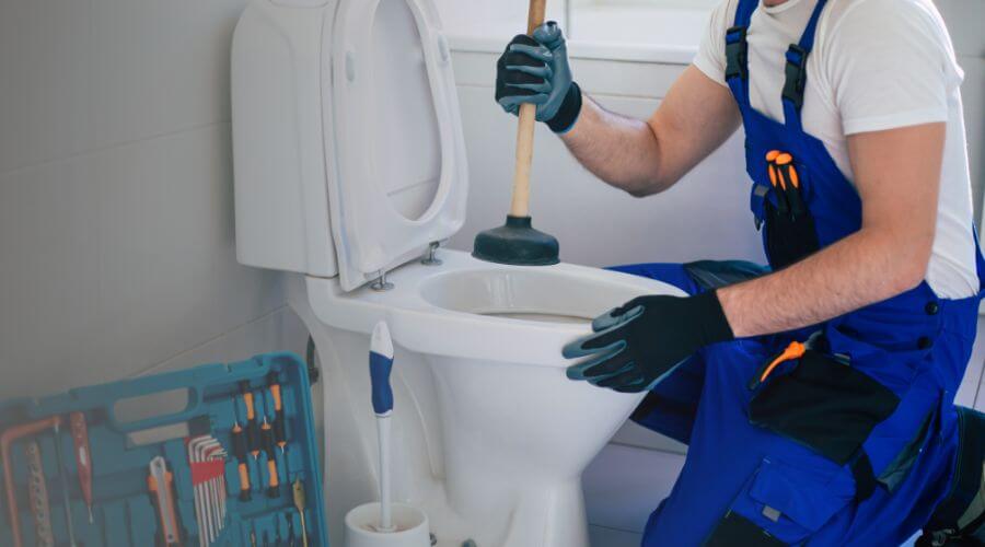 sewer line plumber in Warrenton, NC